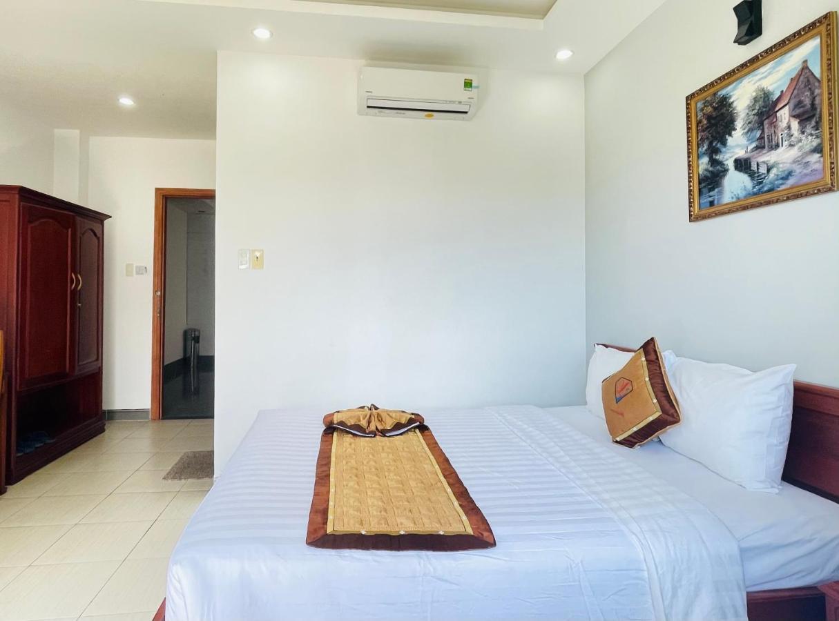 Y Linh Hotel Quy Nhon Exterior foto